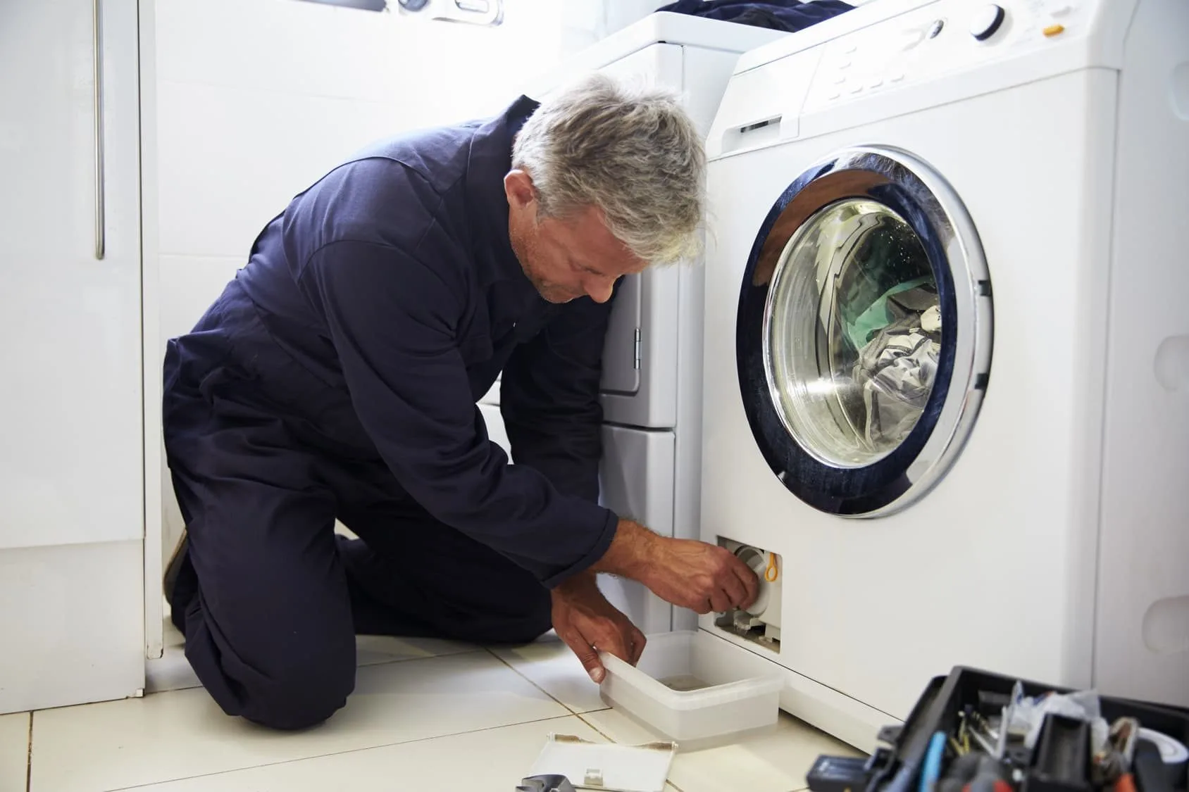 Pralka nie wiruje? 10 przyczyn i koszt naprawy (Beko, Bosch, Electrolux)
